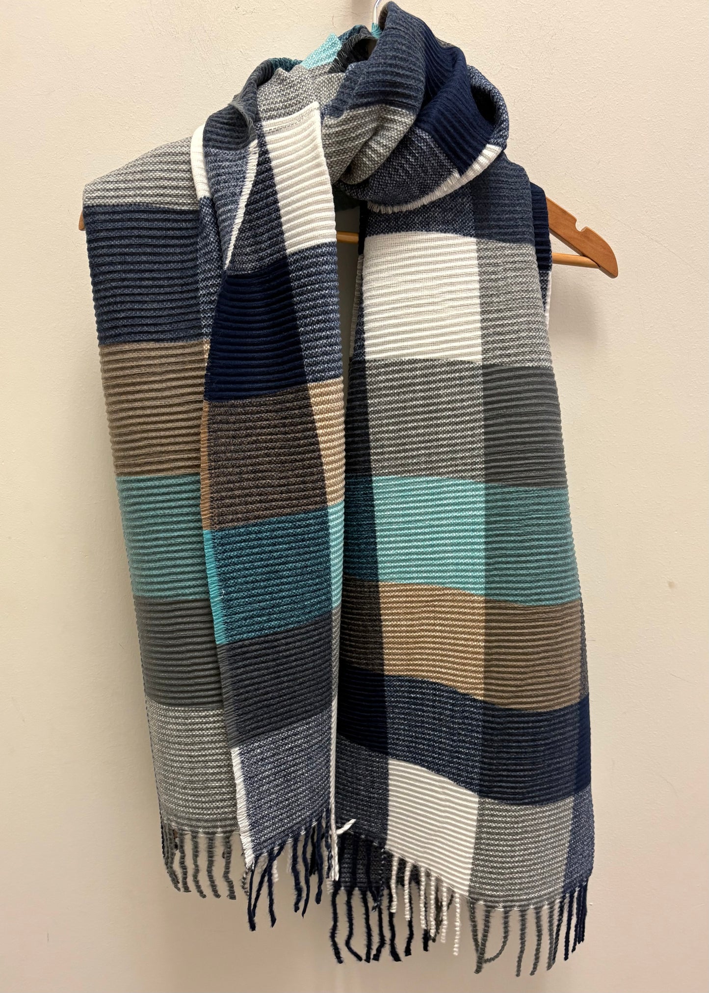Edith Scarf