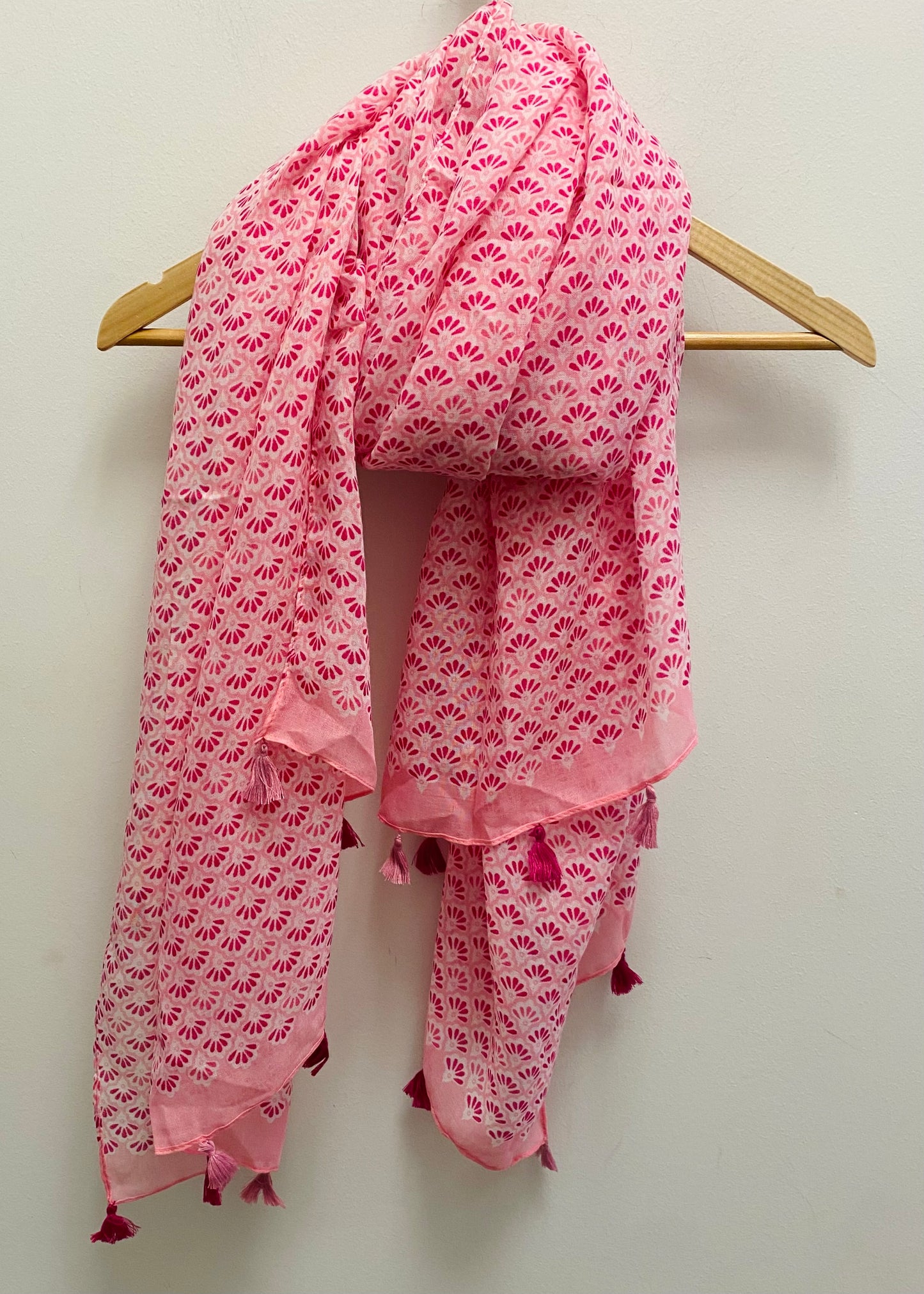 Elisa Scarf