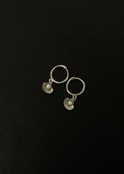 Kailani Clamshell & Pearl Earring