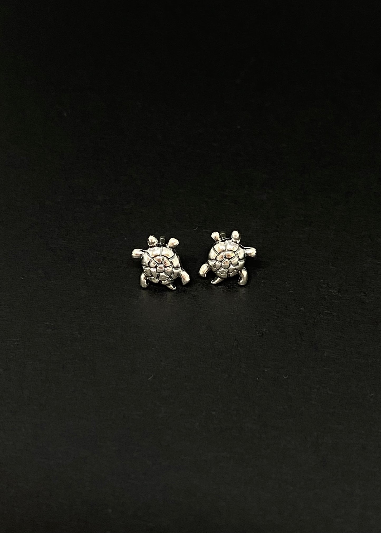 Kailani Small Turtle Stud Earrings