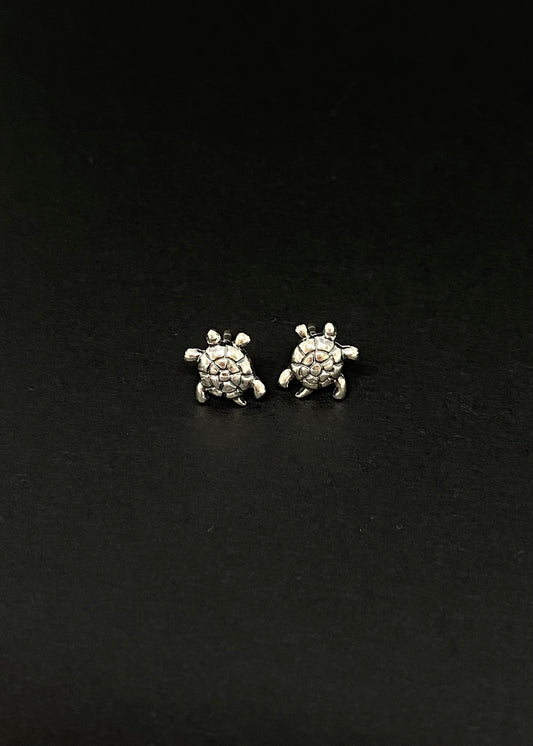 Kailani Small Turtle Stud Earrings