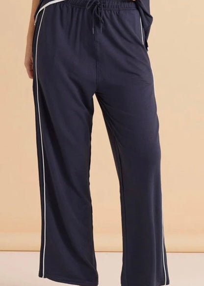 Evelyn Wide Leg Jogger