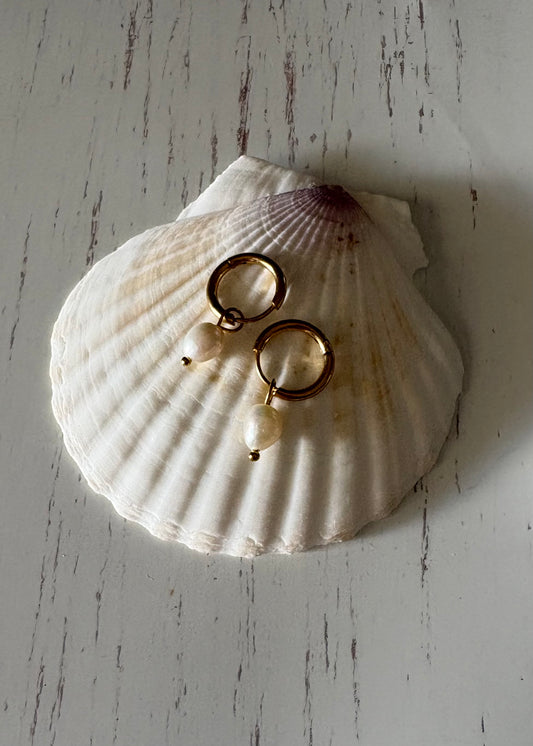 Velare Pearl Drop Earrings