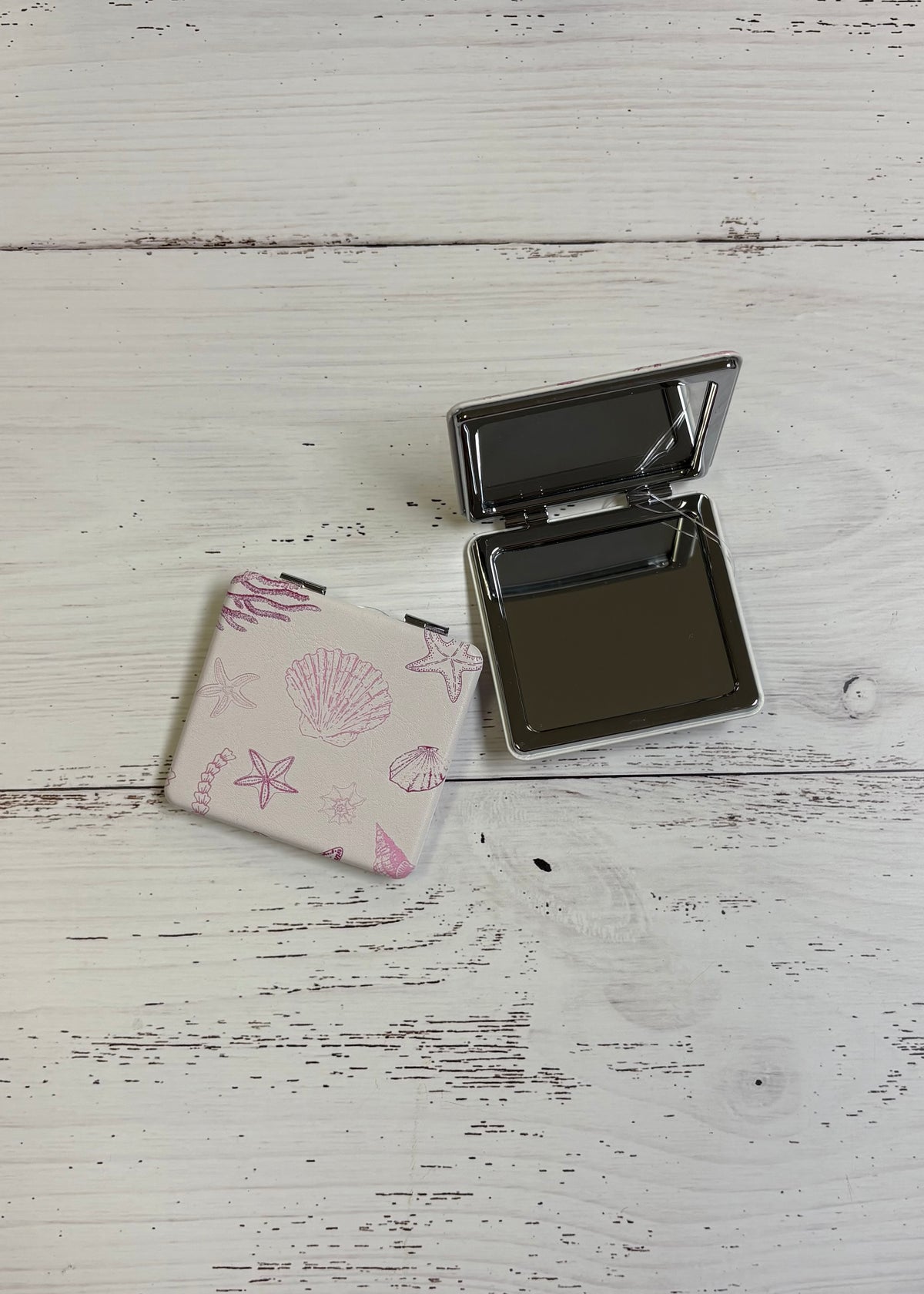Compact Mirror
