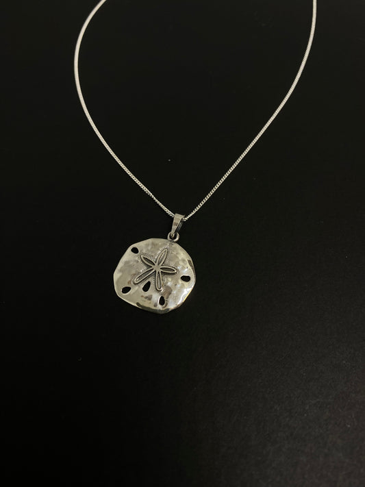 Kailani Sand Dollar Necklace Silver