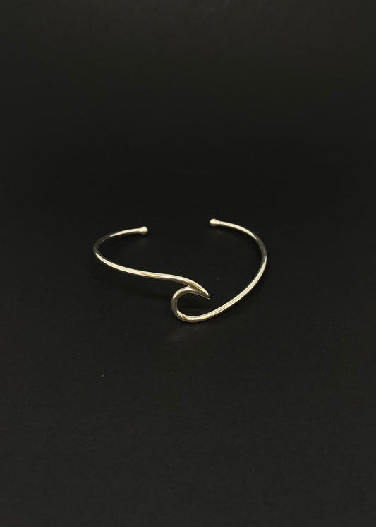Kailani Wave Bangle Silver