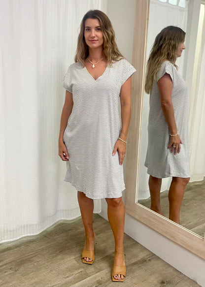 Daphne V-Neck Dress