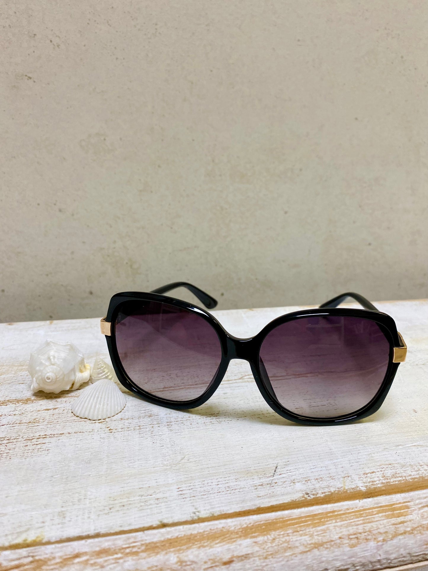 Iverys Sunglasses